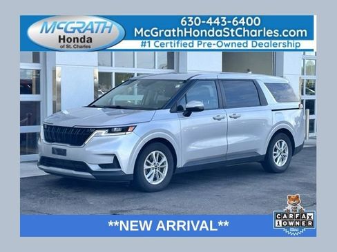Used 2022 Kia Carnival LX FWD image 1