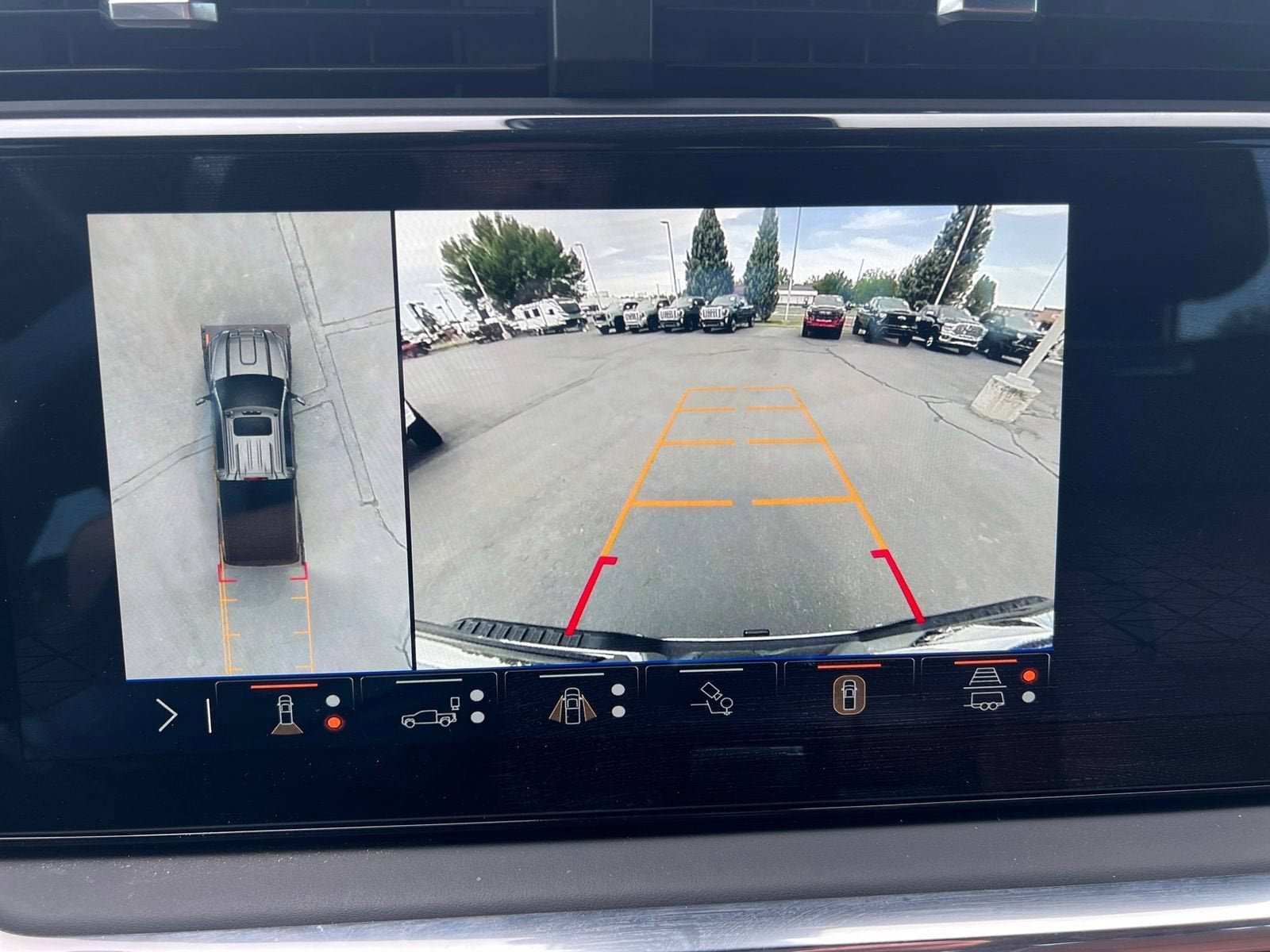 Used 2025 GMC Sierra 2500 Denali Ultimate AWD/4WD image 25