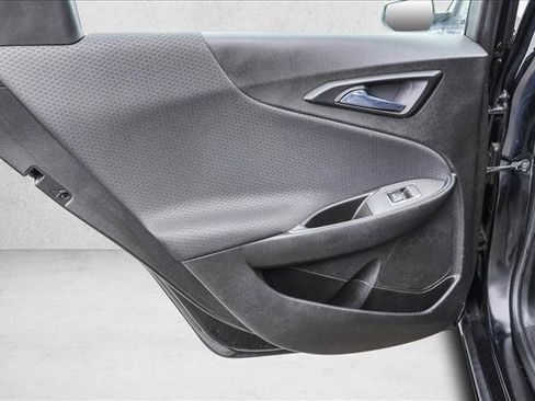 Used 2018 Chevrolet Malibu LT image 21