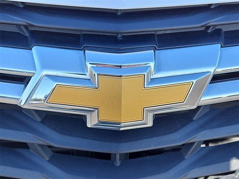 Used 2022 Chevrolet Equinox LS w/ LS Convenience Package image 11