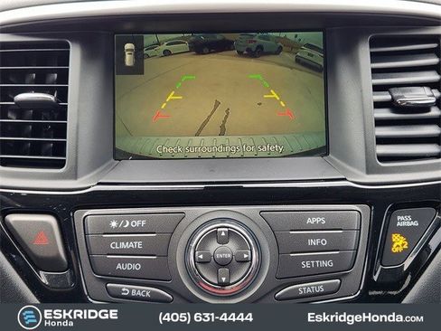 Used 2020 Nissan Pathfinder SV image 19
