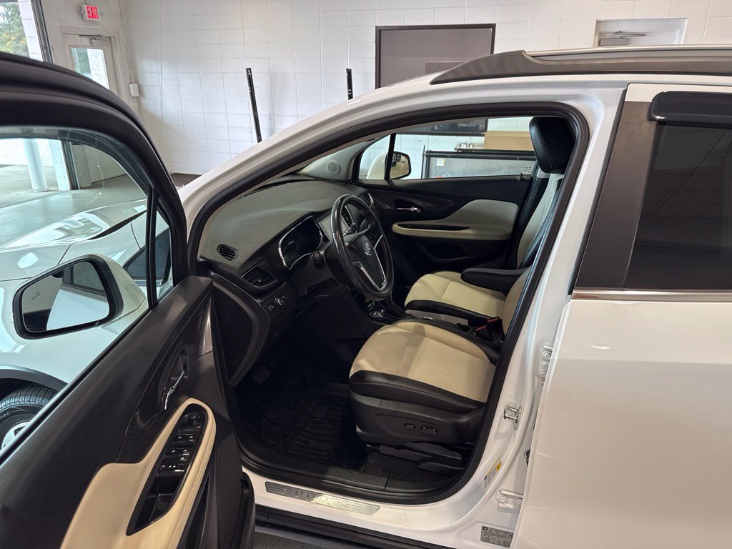 Used 2018 Buick Encore Preferred AWD/4WD image 23