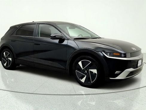 Used 2026 Hyundai Ioniq 5 SEL AWD/4WD image 3