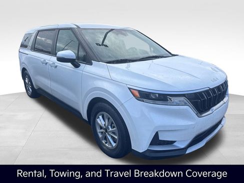 Certified 2024 Kia Carnival LX image 6