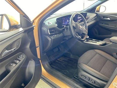 Used 2024 Buick Envista Preferred w/ Convenience I Package image 27