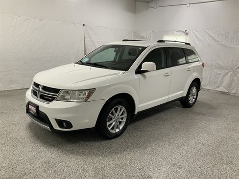 Used 2014 Dodge Journey SXT w/ Flexible Seating Group AWD/4WD image 2