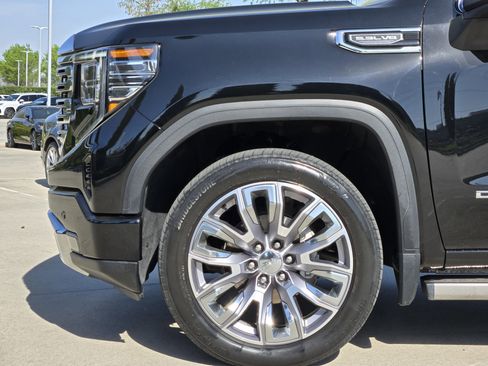 Used 2022 GMC Sierra 1500 Denali w/ Denali Reserve Package image 13