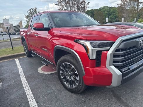 Used 2024 Toyota Tundra Limited AWD/4WD image 3