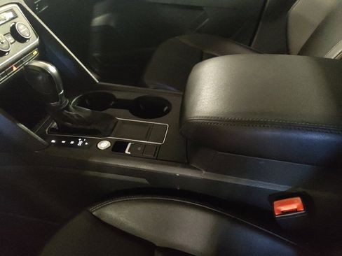 Used 2019 Volkswagen Atlas SE image 26