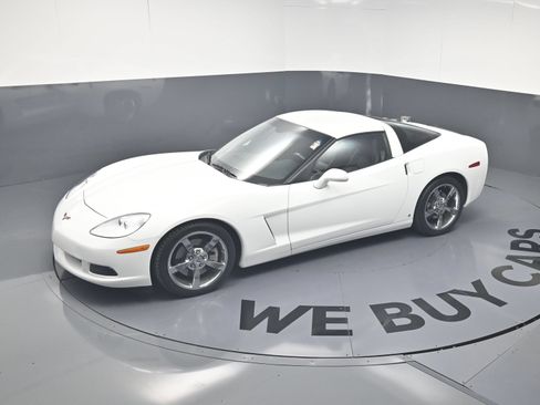 Used 2009 Chevrolet Corvette Coupe RWD image 12