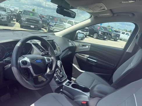 Used 2014 Ford Escape SE w/ Equipment Group 201A FWD image 24