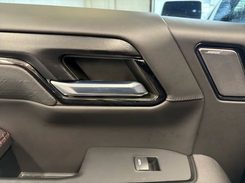 Used 2023 GMC Sierra 1500 AT4X image 25