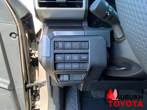 New 2026 Toyota Tacoma TRD Off-Road w/ TRD Off Road Premium Package AWD/4WD image 32