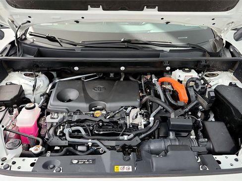 Used 2021 Toyota RAV4 Limited image 15