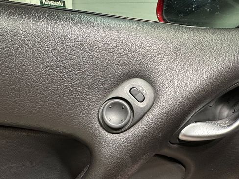 Used 2006 Pontiac GTO image 19