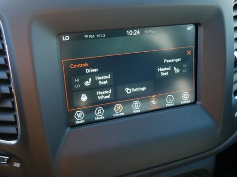 Used 2017 Jeep Compass Latitude w/ Popular Equipment Group image 27