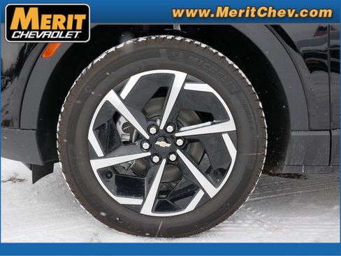 New 2026 Chevrolet Equinox EV LT image 3