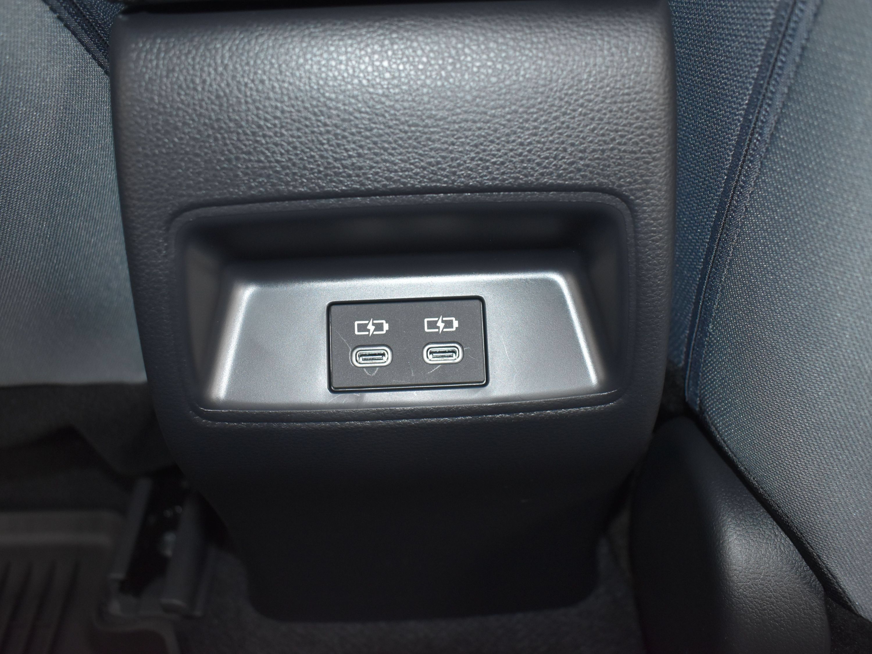 Used 2026 Toyota Corolla SE FWD image 14