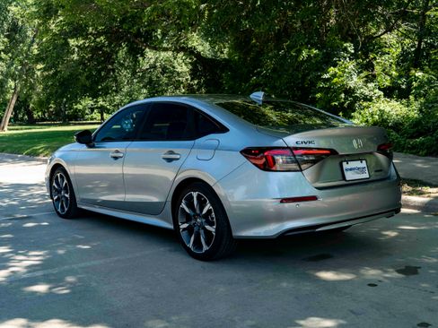 Certified 2026 Honda Civic Sport Touring image 7