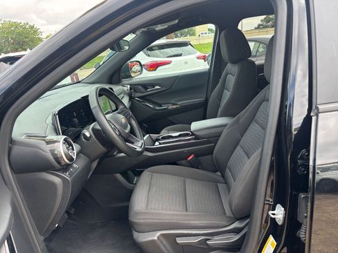 Used 2025 Chevrolet Equinox LT FWD image 28