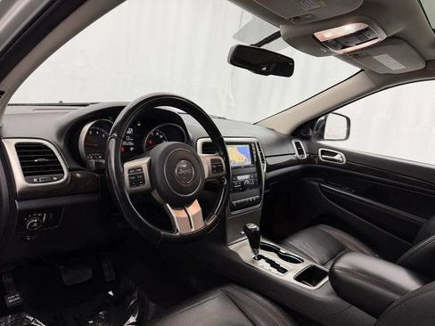 Used 2012 Jeep Grand Cherokee Laredo AWD/4WD image 8