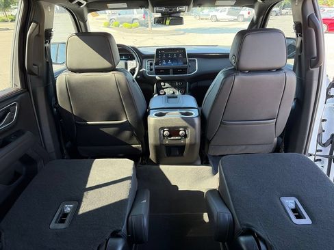Used 2024 Chevrolet Suburban RST w/ Luxury Package AWD/4WD image 41
