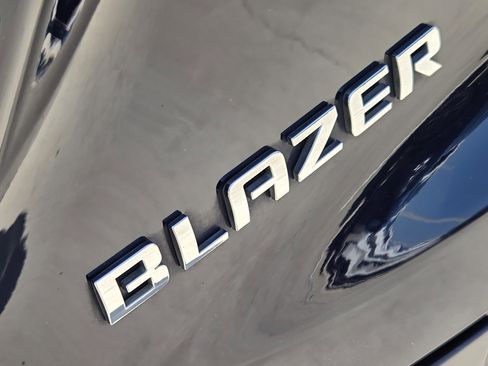 Used 2020 Chevrolet Blazer LT FWD image 31