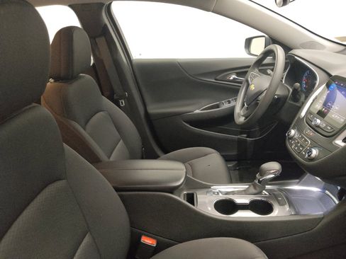 Used 2023 Chevrolet Malibu LT FWD image 21