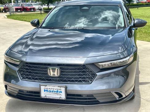 Certified 2025 Honda Accord EX-L image 7
