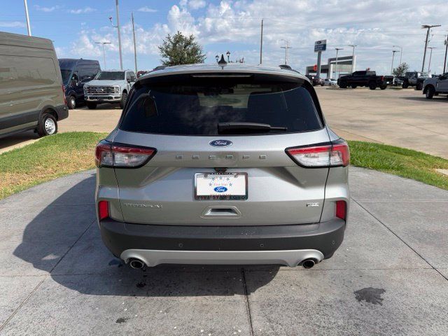 Used 2022 Ford Escape Titanium w/ Titanium Premium Package FWD image 6