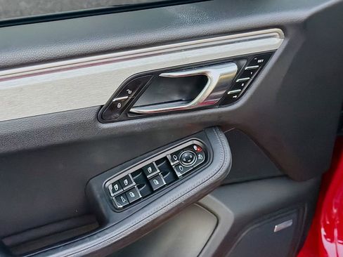 Used 2017 Porsche Macan GTS w/ Premium Package Plus image 22