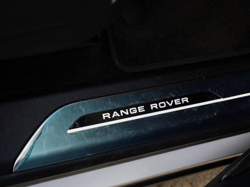 Used 2025 Land Rover Range Rover Sport Dynamic SE image 24