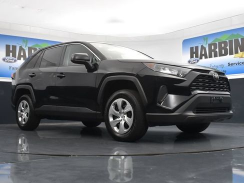 Used 2022 Toyota RAV4 LE FWD image 23