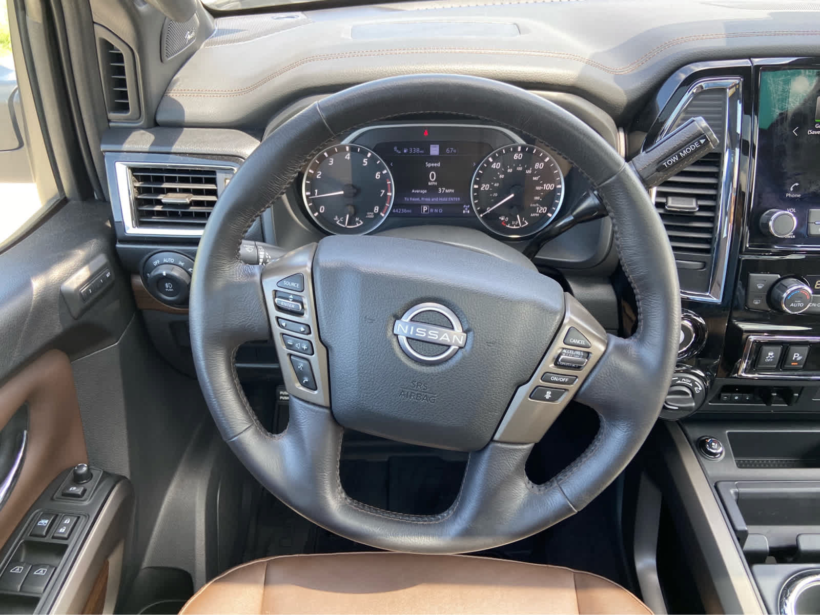 Used 2024 Nissan Titan Platinum Reserve w/ Moonroof Package AWD/4WD image 20