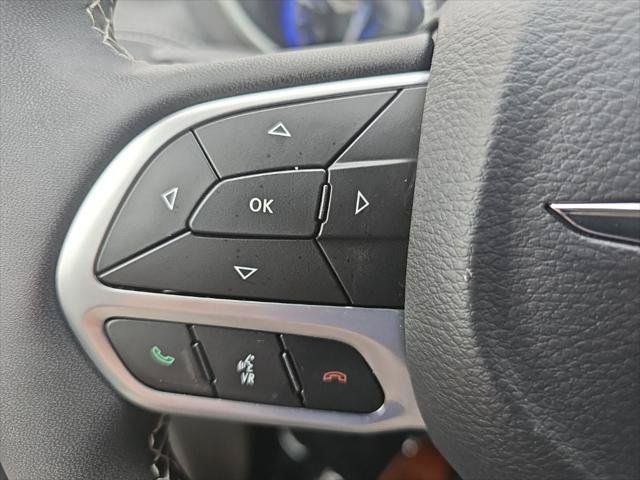 Certified 2024 Chrysler Pacifica Touring-L FWD image 31