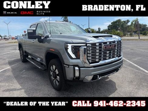 Used 2025 GMC Sierra 2500 Denali w/ Denali Reserve Package AWD/4WD image 1
