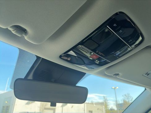 Used 2025 Hyundai Santa Fe SEL image 18