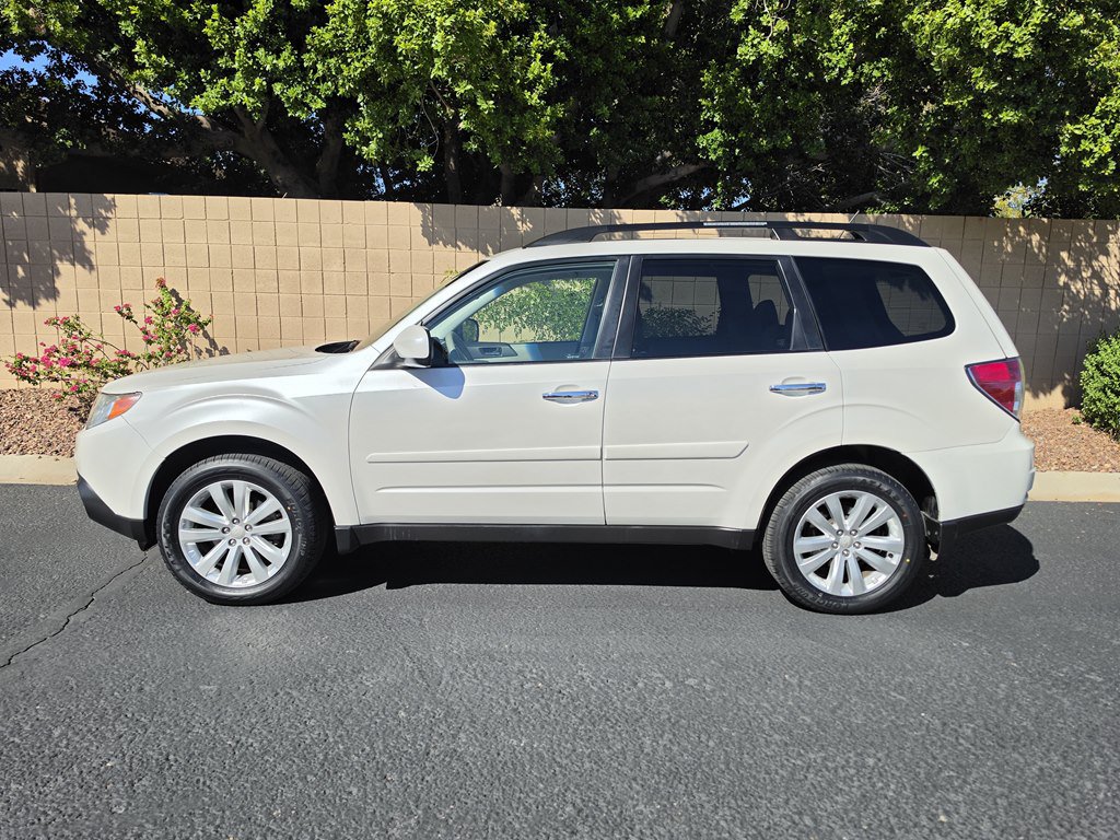 Used 2012 Subaru Forester 2.5X Premium w/ Popular Pkg 2 AWD/4WD image 8