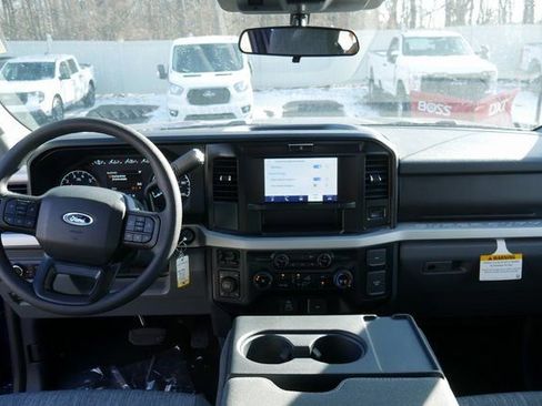New 2026 Ford F250 XLT w/ FX4 Off-Road Package image 4