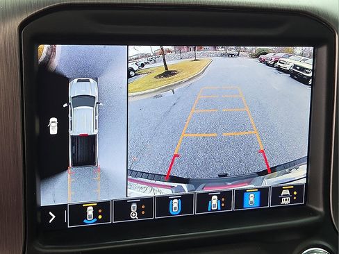 Used 2022 GMC Sierra 3500 Denali w/ Denali Ultimate Package image 16