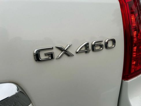 Used 2011 Lexus GX 460 image 7