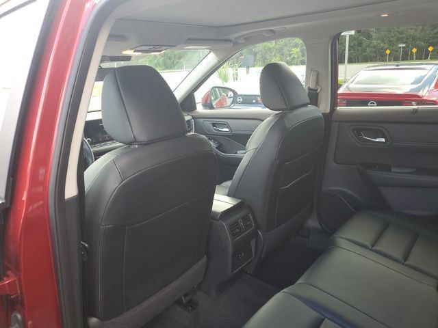 Certified 2023 Nissan Rogue SV w/ SV Premium B Package AWD/4WD image 8