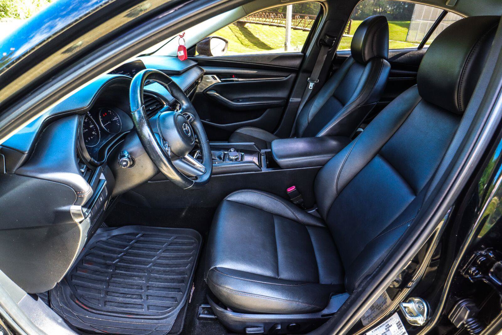 Used 2019 MAZDA MAZDA3 Sedan w/ Preferred Package FWD image 34