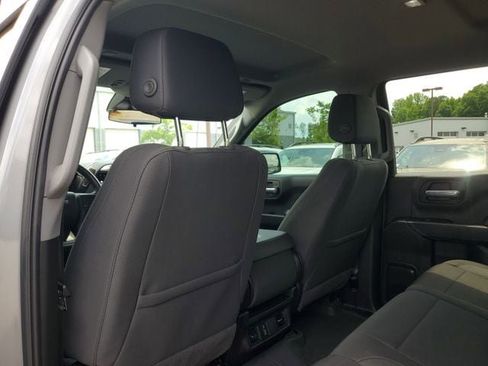 Used 2025 Chevrolet Silverado 1500 Custom Trail Boss AWD/4WD image 14