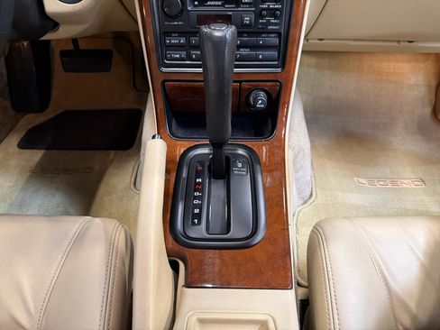 Used 1991 Acura Legend LS FWD image 22