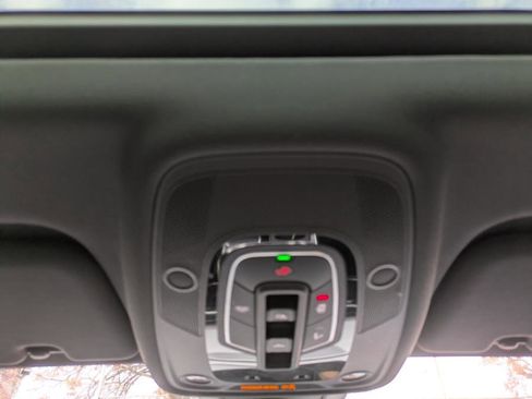 Used 2021 Audi Q8 Premium Plus w/ Premium Plus Package image 12