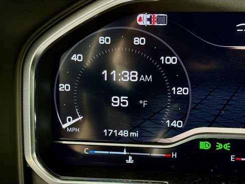 Used 2024 GMC Sierra 1500 Denali w/ Technology Package image 12