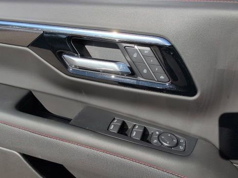 New 2026 Chevrolet Suburban RST w/ Advanced Technology Package AWD/4WD image 18