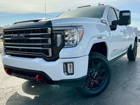 Used 2022 GMC Sierra 2500 AT4 w/ AT4 Premium Plus Package image 2