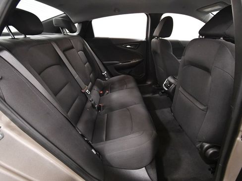 Used 2024 Chevrolet Malibu LT FWD image 17